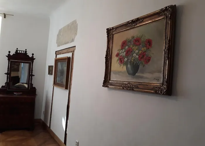 Old Town Apartment